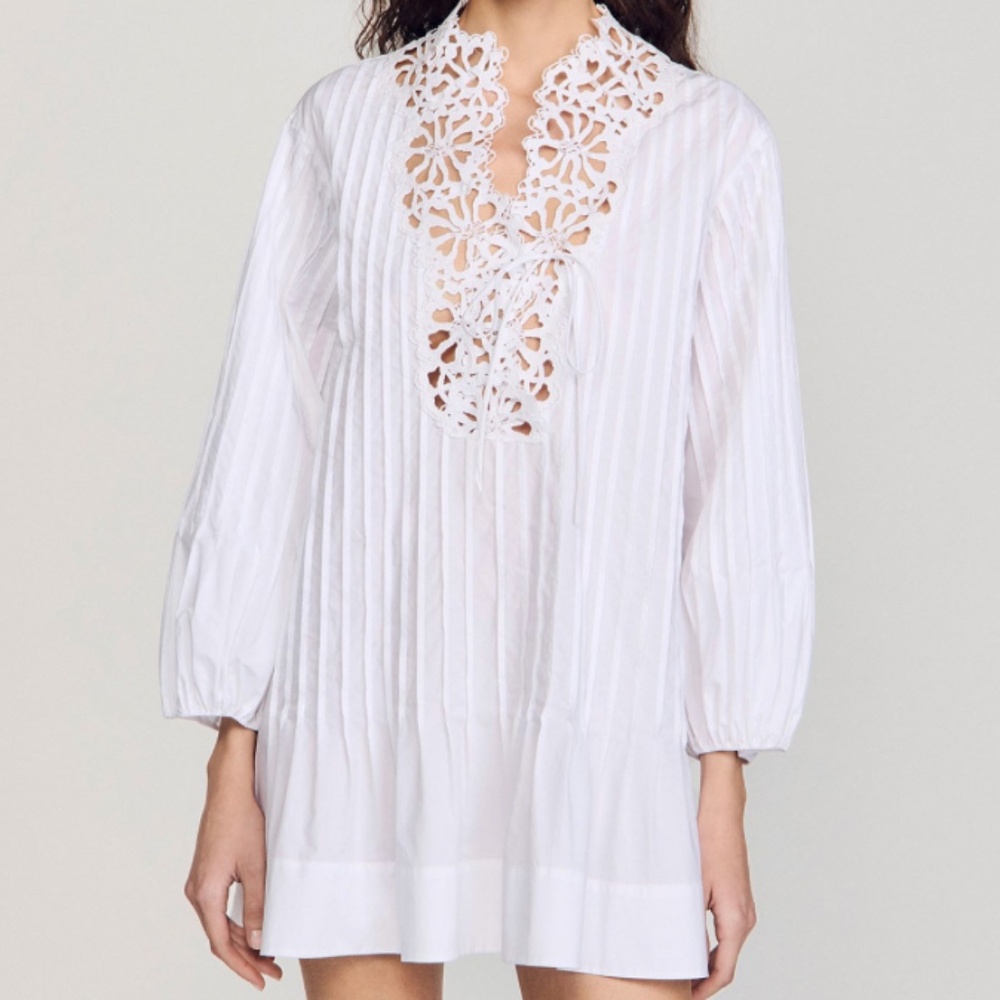 NWT $565 Sandro Moana Floral Cutwork Mini Dress in size 36!